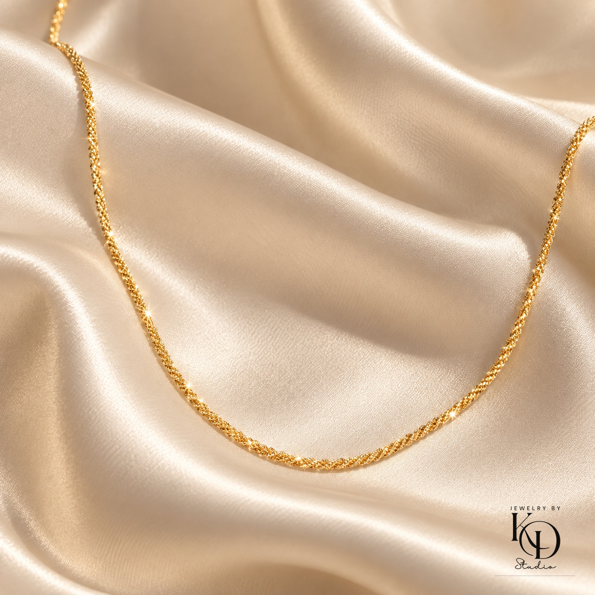 Shimmer & Sparkle Twisted Necklace | Gold Plated