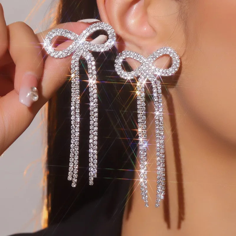 Main Character Tassel Bow Earrings