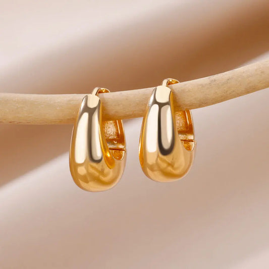 Elegant Gold Tear Drop Earrings